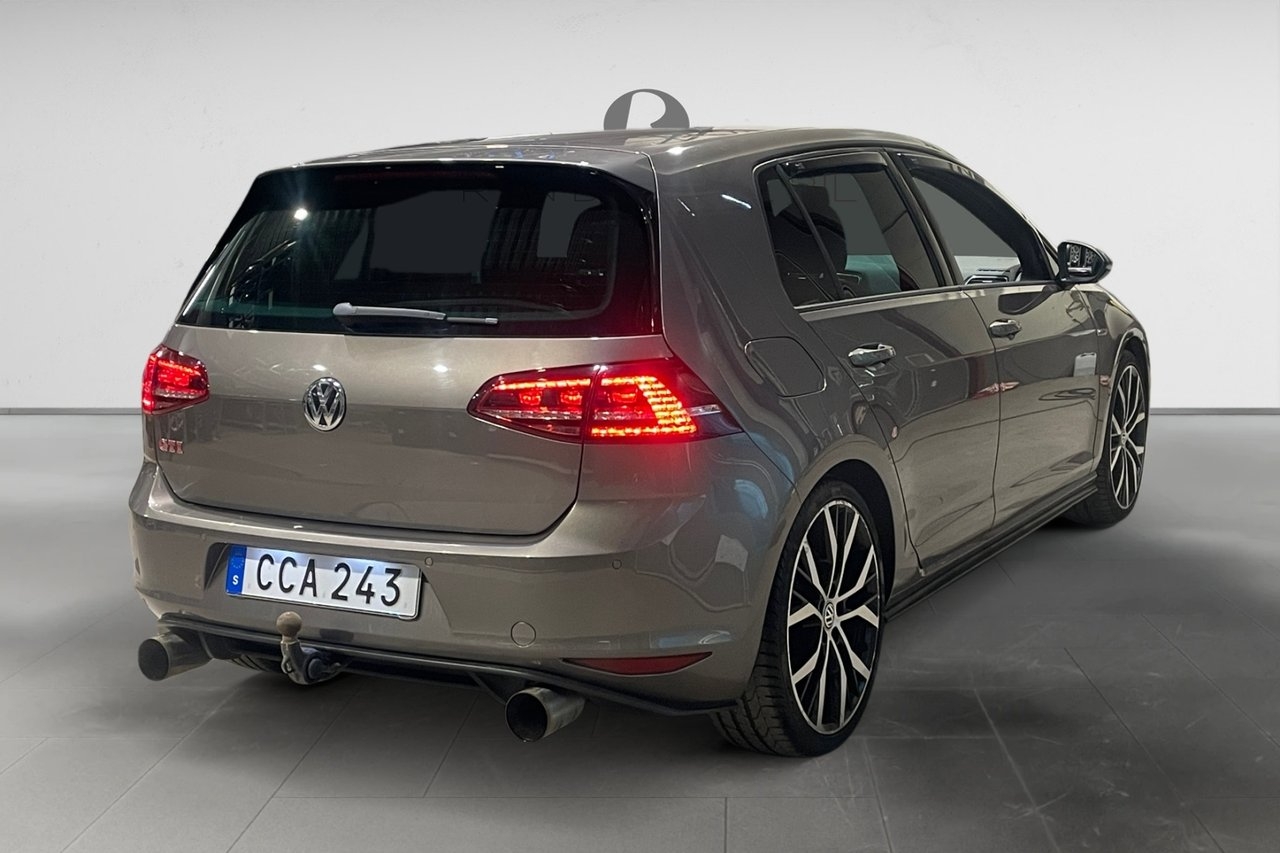 Volkswagen Golf 5-door GTI Performance 2016, bild 7/10