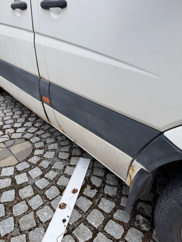 Volkswagen Crafter 35 2.5 TDI Manuell 2009, bild 4/7
