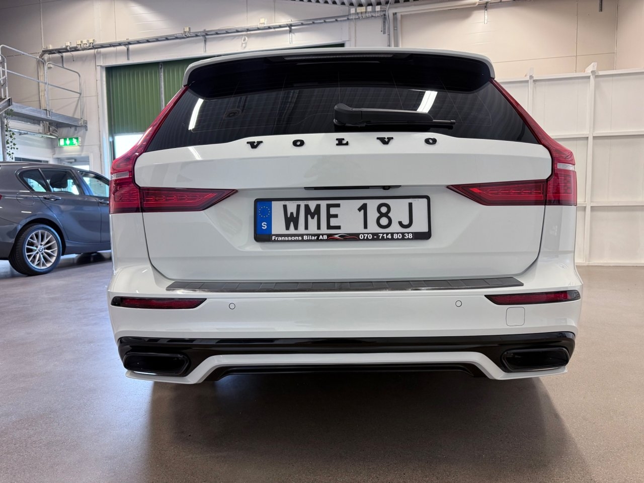 Volvo V60 2019, photo 3/10