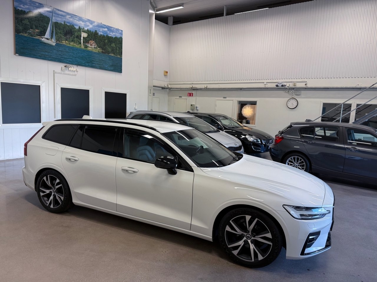 Volvo V60 2019, photo 7/10