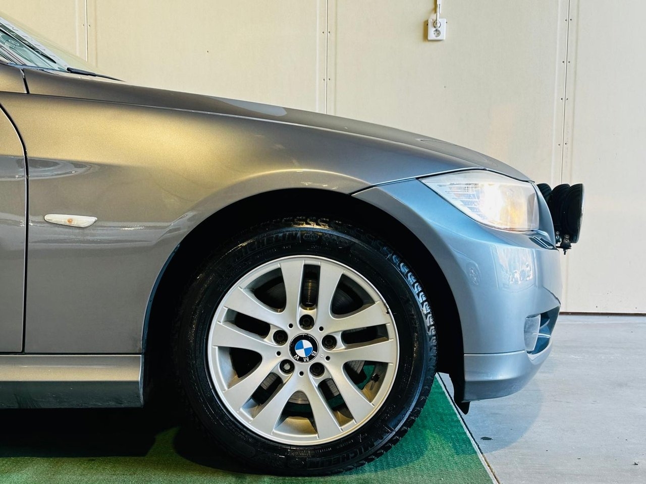 BMW 318 2012, photo 3/10