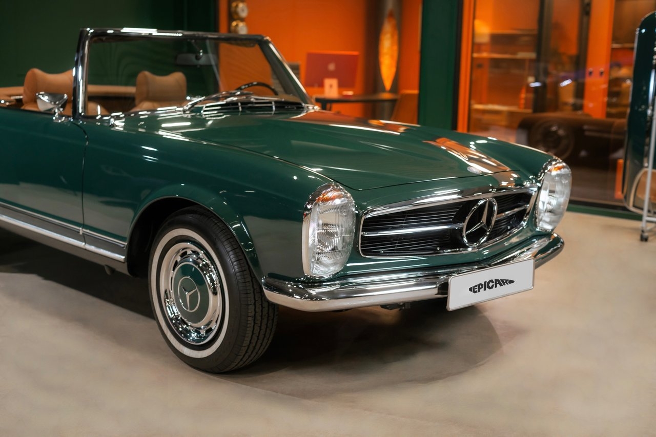 Mercedes-Benz 280 1970, bild 2/10