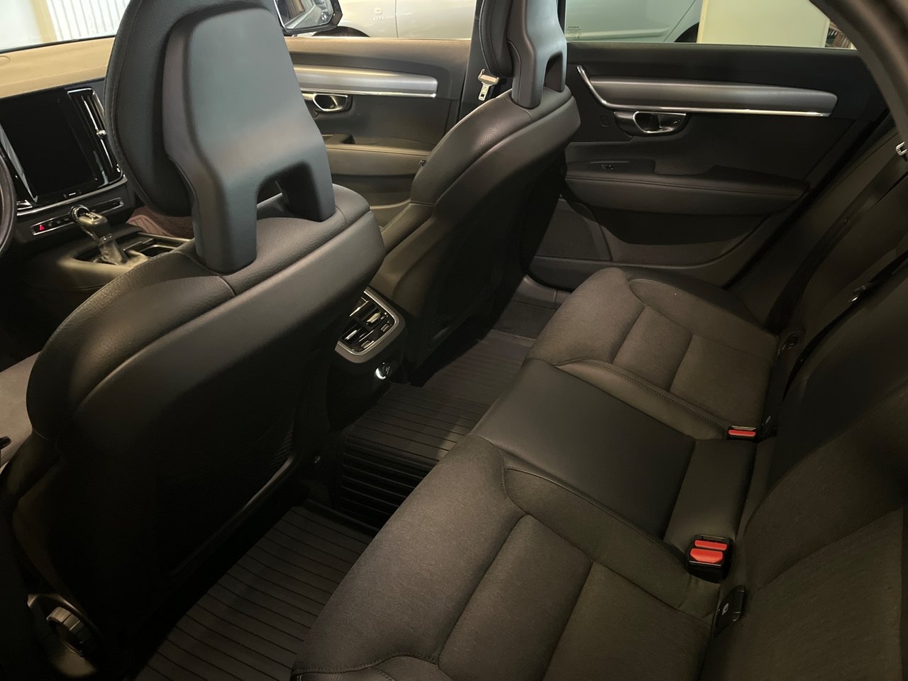 Volvo S90 D4 Geartronic Advanced 2018, bild 3/5