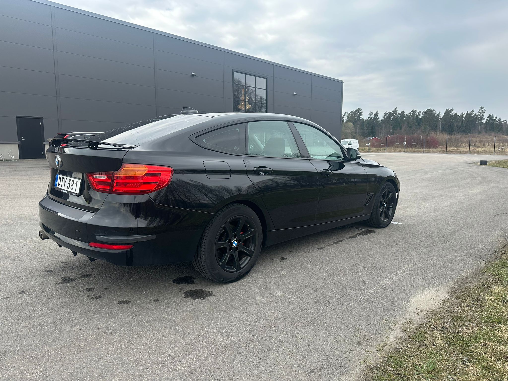 BMW 318 d Gran Turismo Manuell 2015, bild 3/4