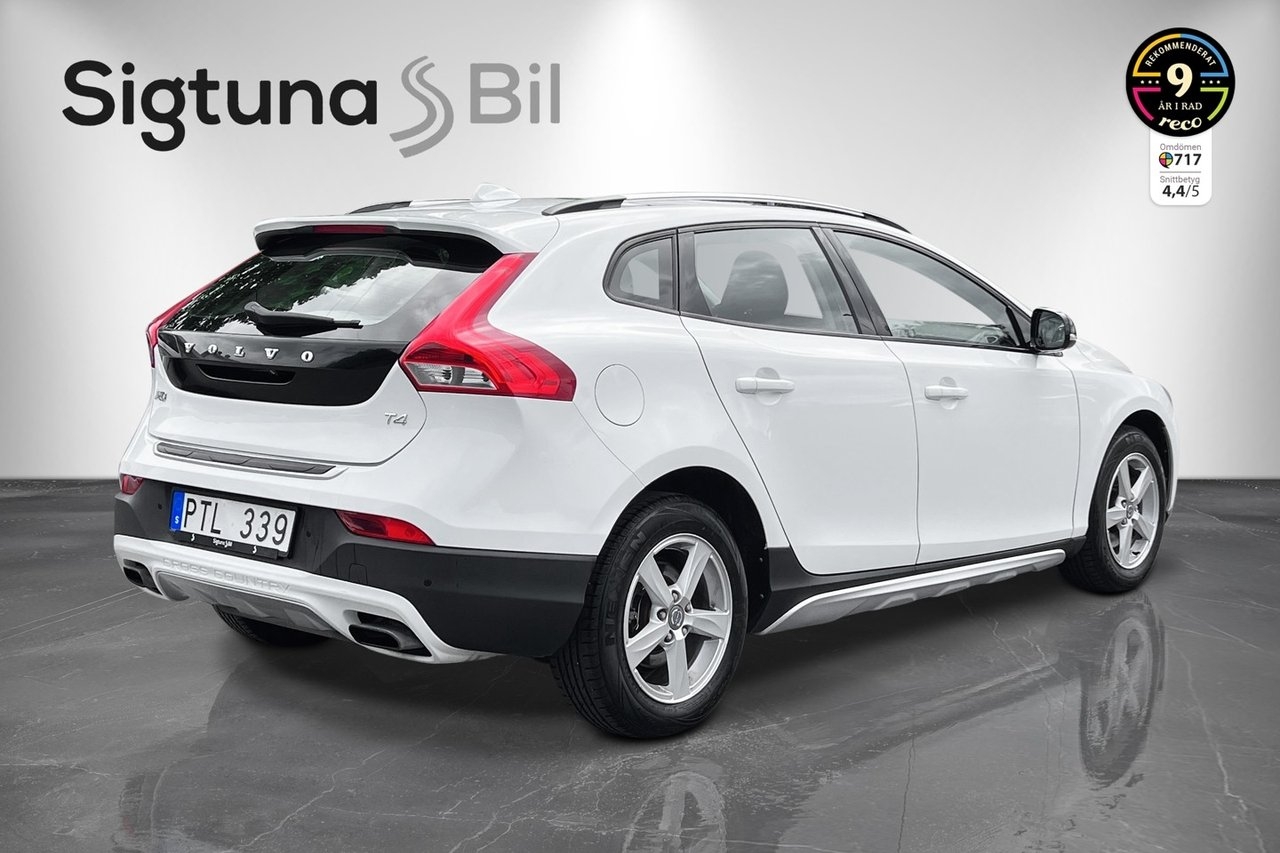 Volvo V40 Cross Country T4 Momentum 2013, photo 5/10