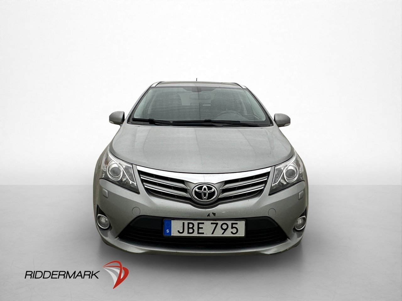 Toyota Avensis 1.8 147hk Edition 50 2015, bild 2/23