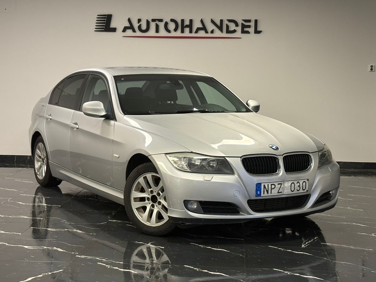 BMW 318 2009, bild 3/10