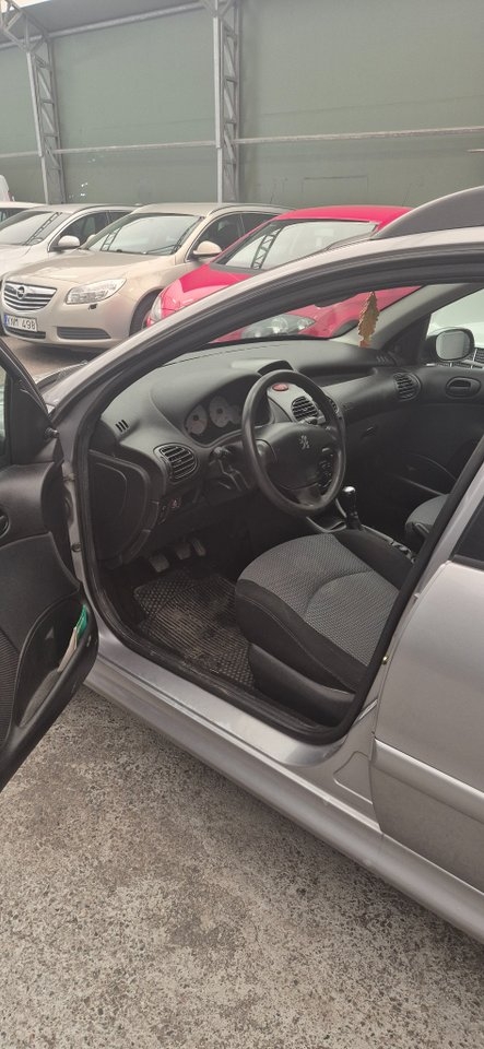 Peugeot 206 SW 1.4 X-Line Euro 4 2005, photo 7/10