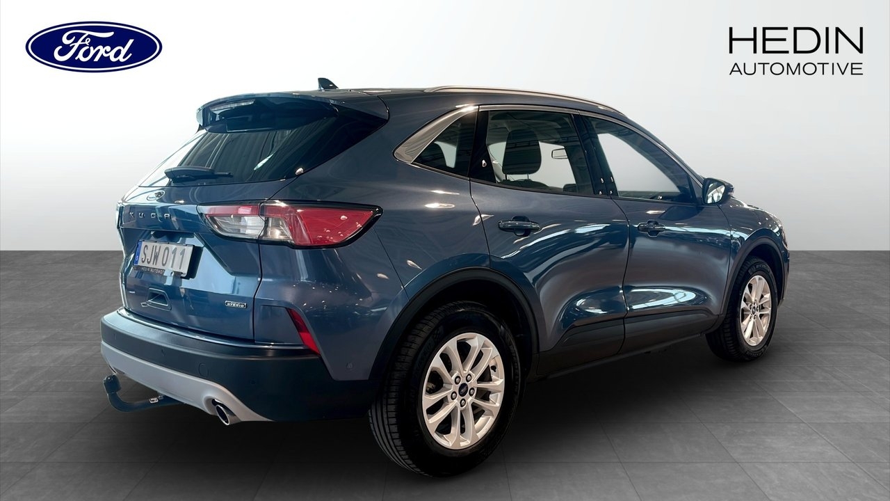 Ford Kuga Titanium Plug-in 225Hk 2023, bild 2/10