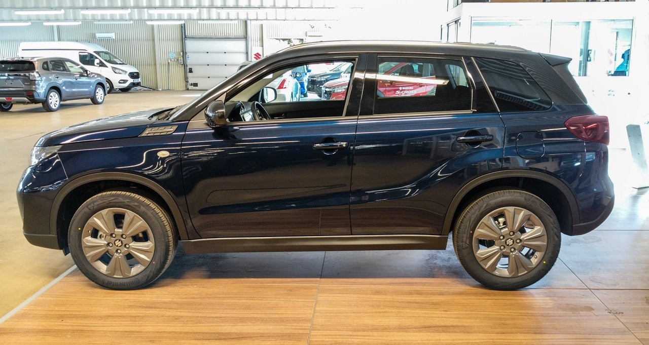 Suzuki Vitara Hybrid AllGrip Select 2026, bild 2/7