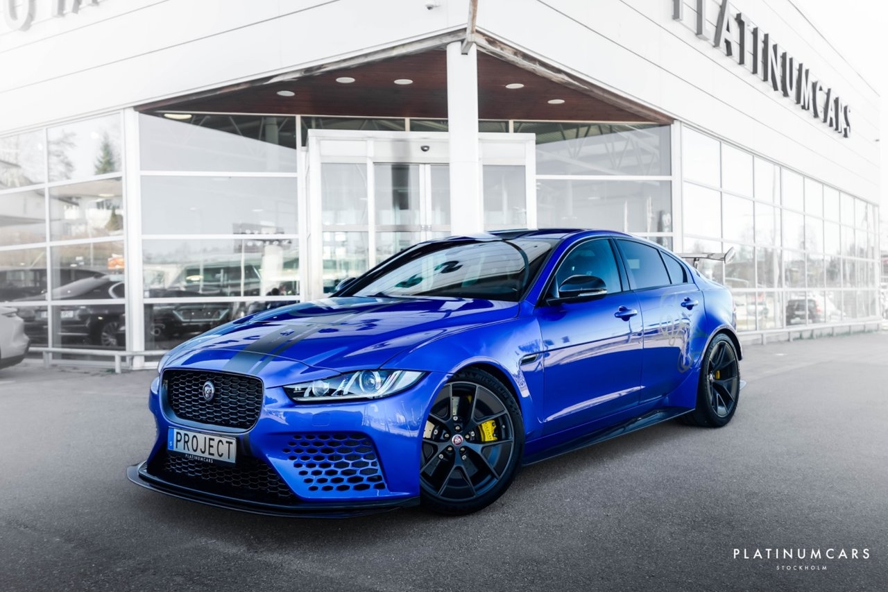 Jaguar XE