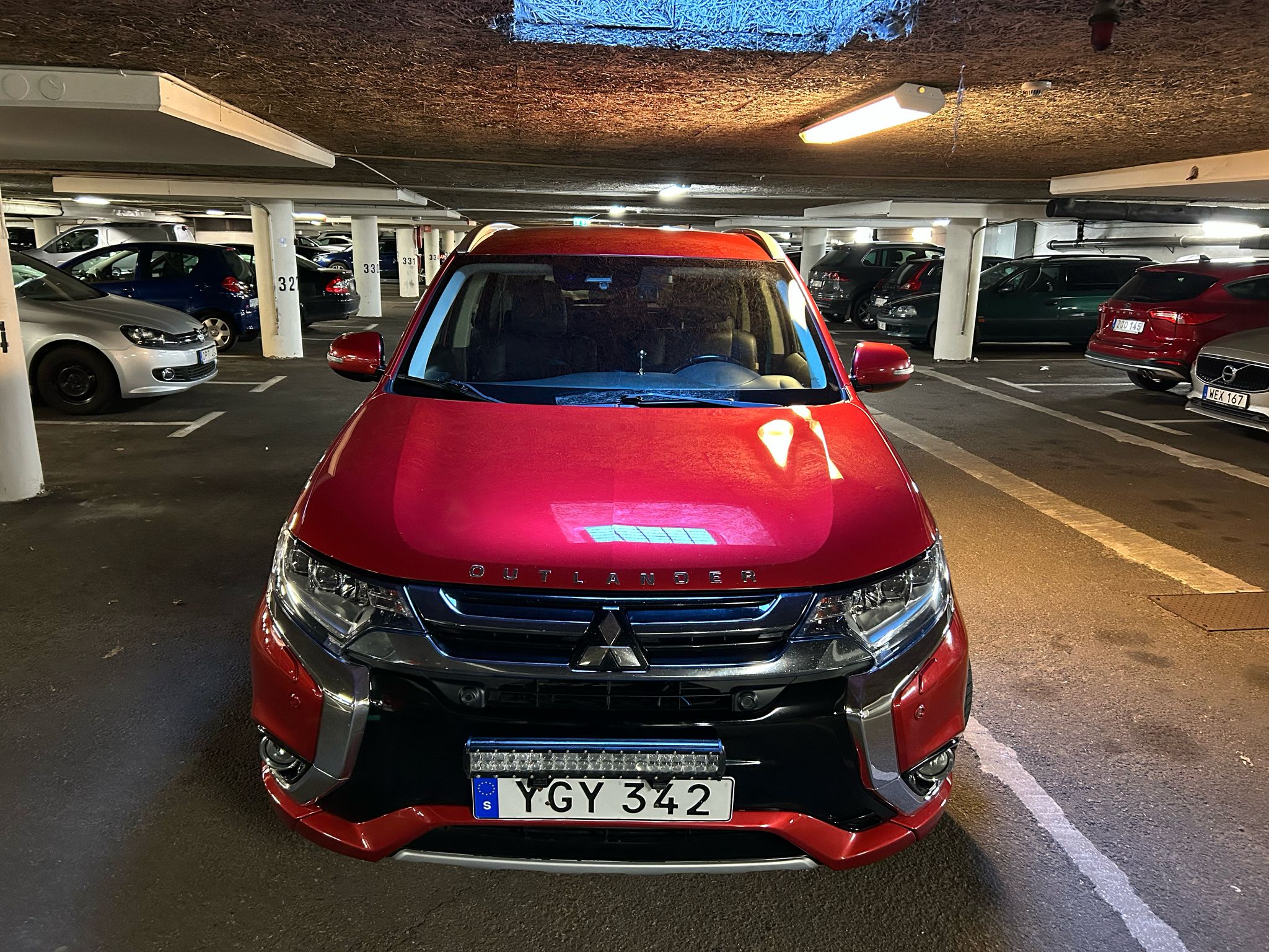 Mitsubishi Outlander PHEV CVT 2017, bild 2/10