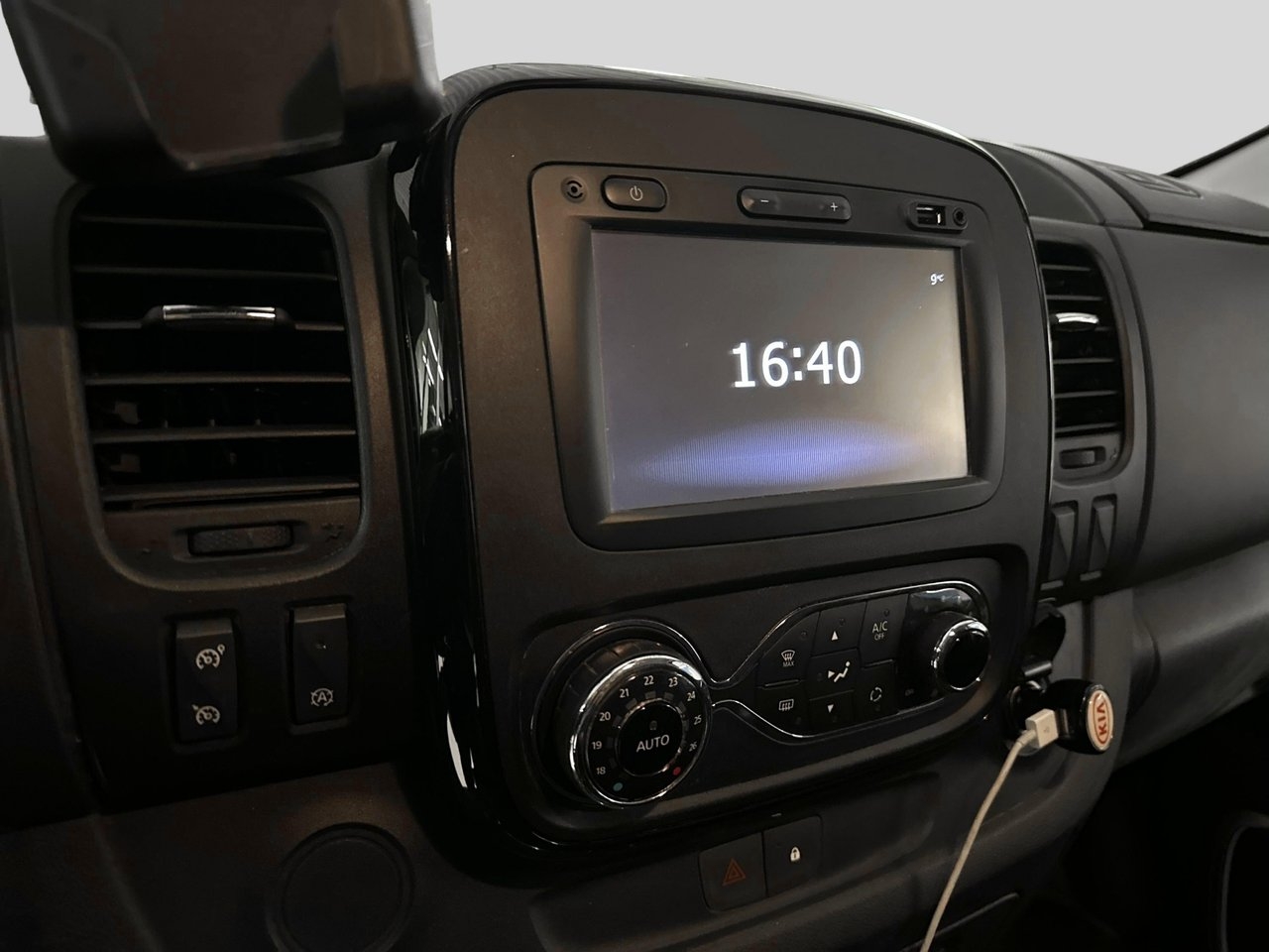 Opel Vivaro 2019, bild 6/13