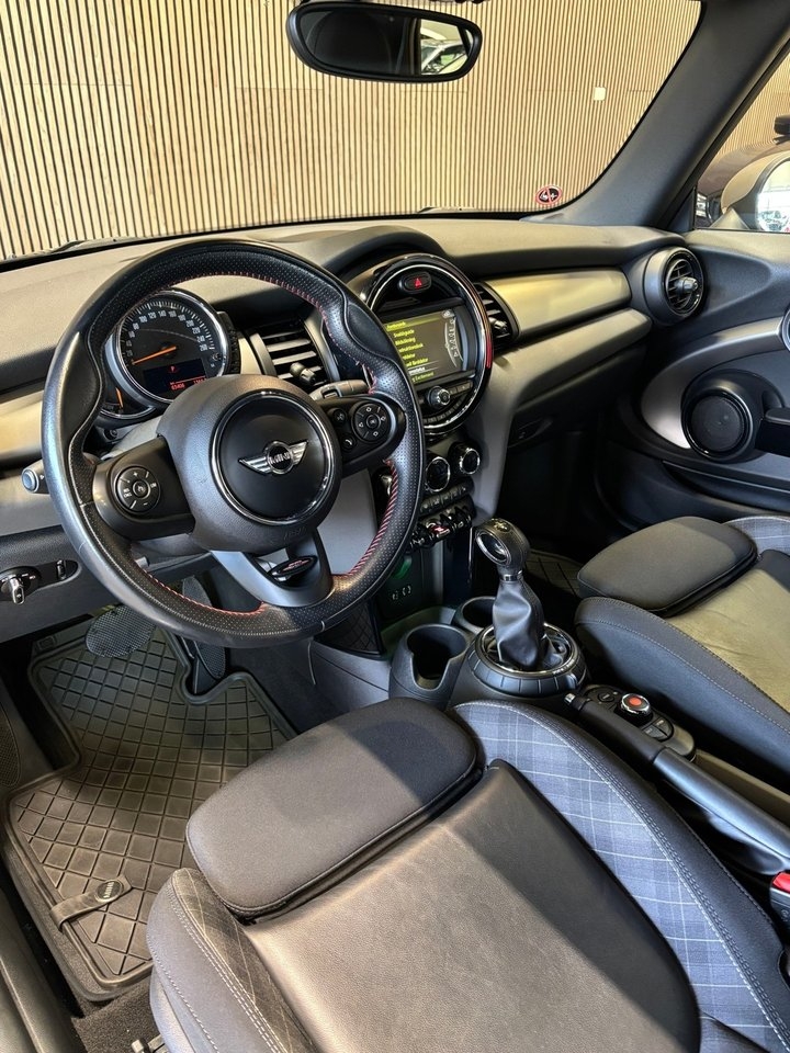 MINI Cooper Convertible 2016, bild 7/10