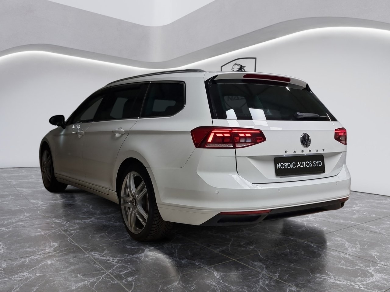 Volkswagen Passat Sportscombi / 2.0 TDI 2020, bild 3/10