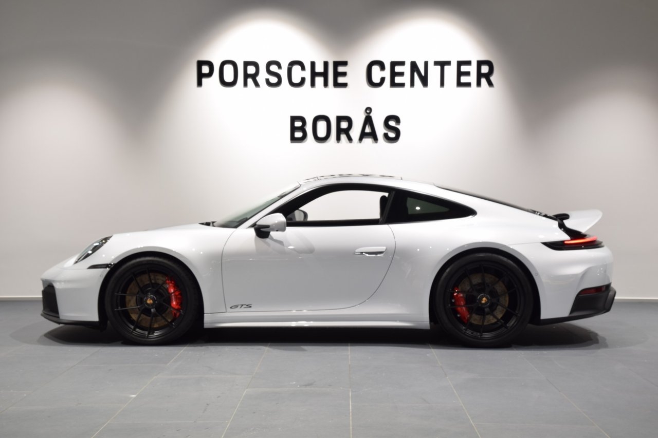 Porsche 911 Carrera 4 GTS 2026, kuva 3/10