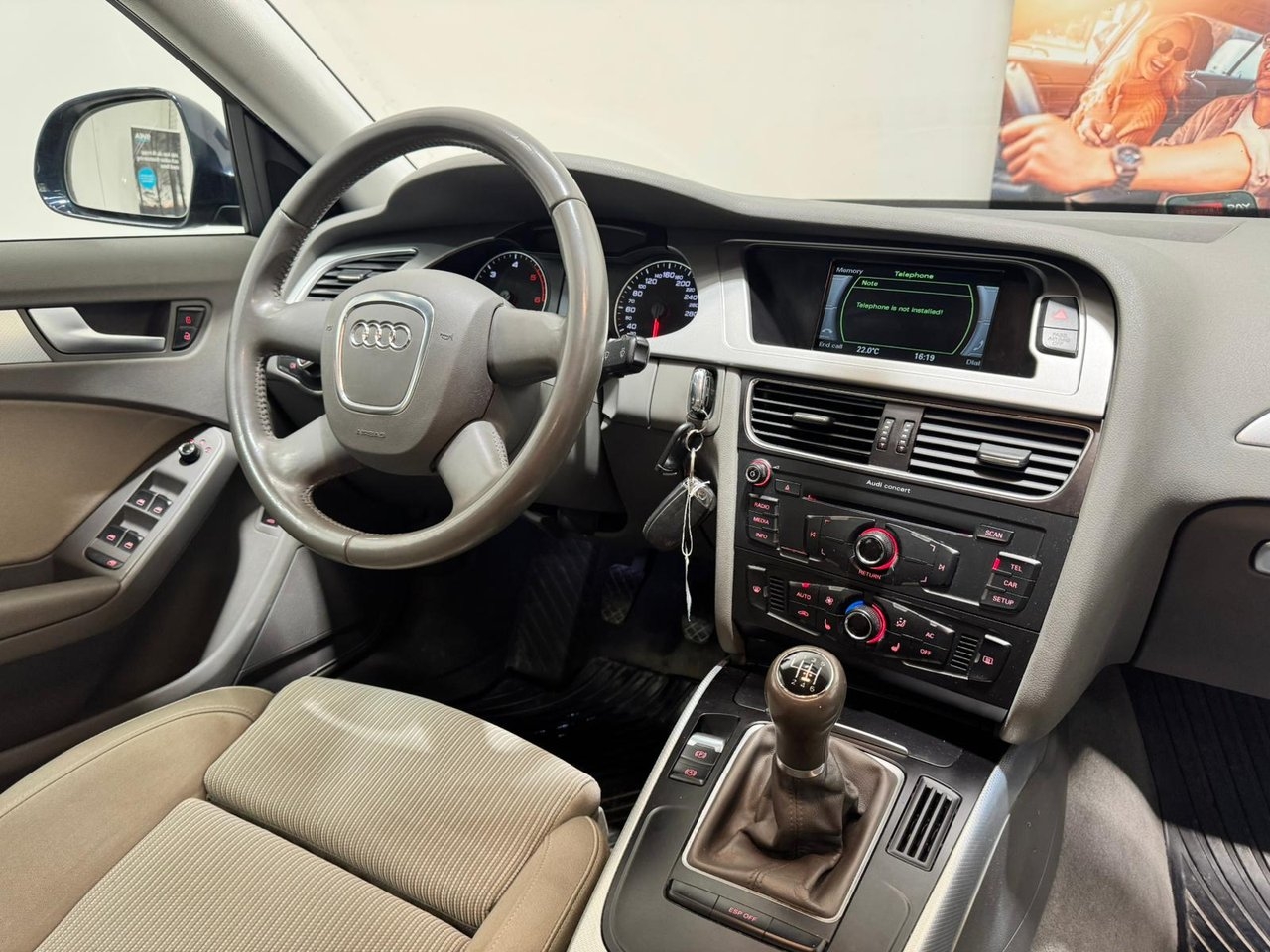 Audi A4 2009, bild 2/10
