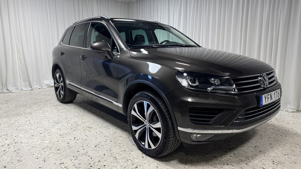 Volkswagen Touareg 2017, bild 2/10