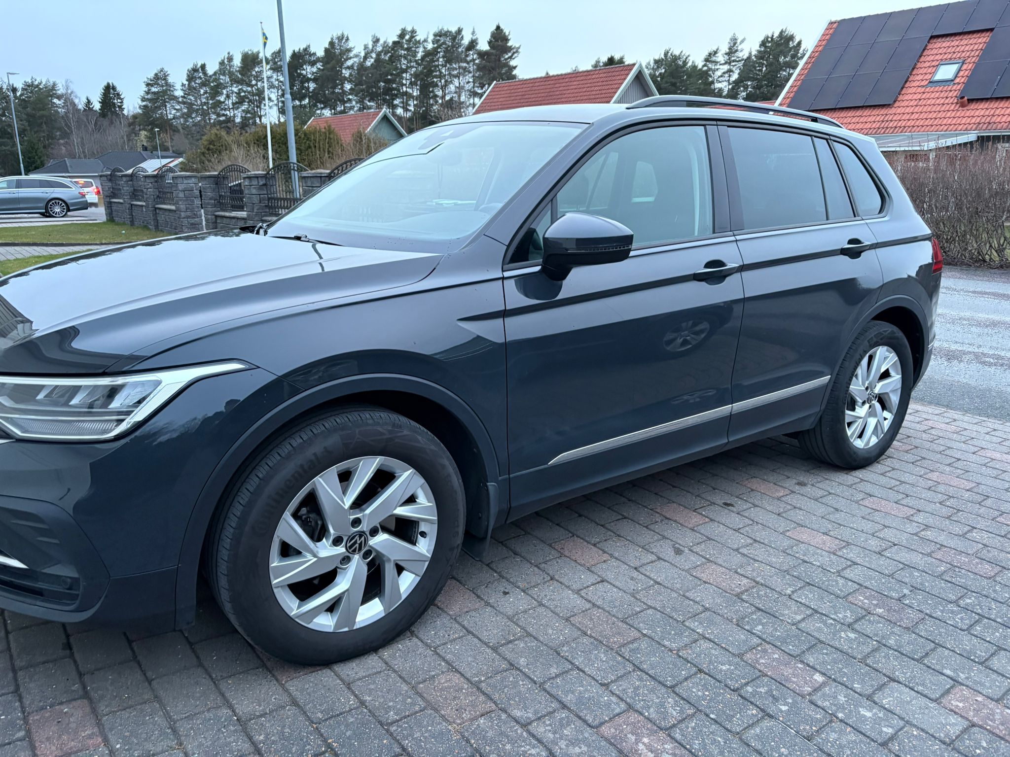 Volkswagen Tiguan 2021, bild 4/9