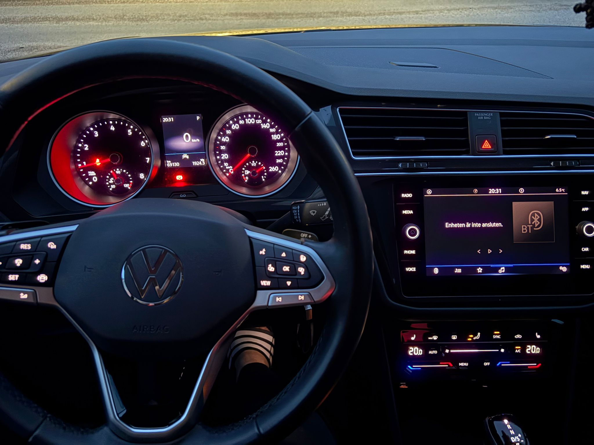 Volkswagen Tiguan 2021, bild 7/9