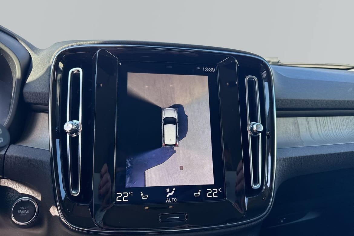 Volvo XC40 D3 AWD Inscription 2019, photo 7/10