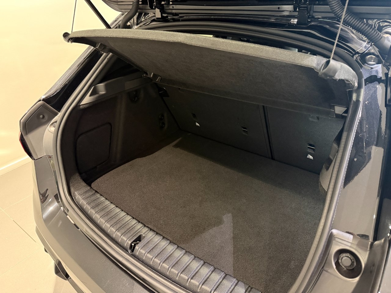 BMW 120 2026, bild 6/10