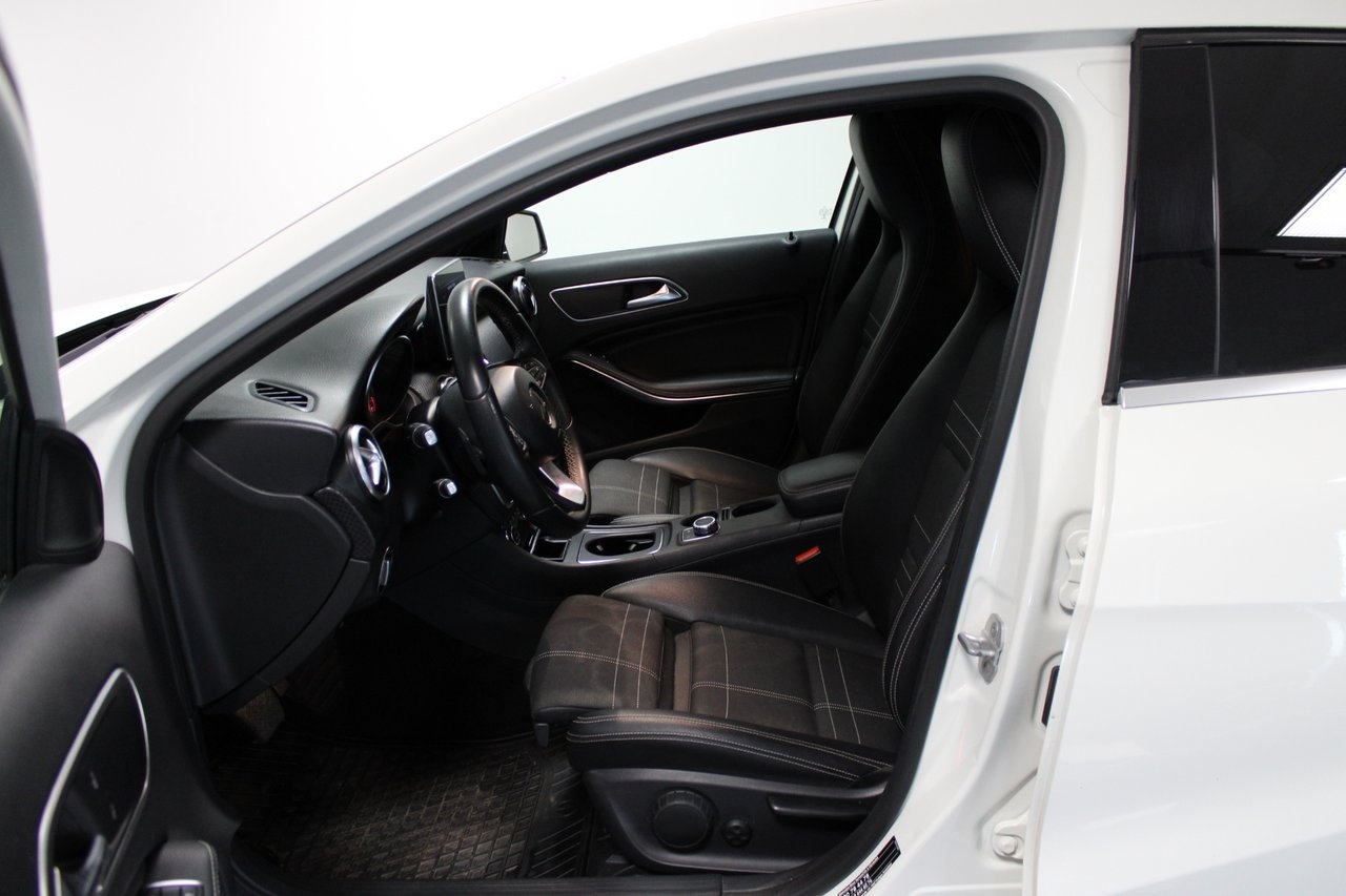 Mercedes-Benz A 180 7G-DCT 122hk Automat 2016, bild 7/11