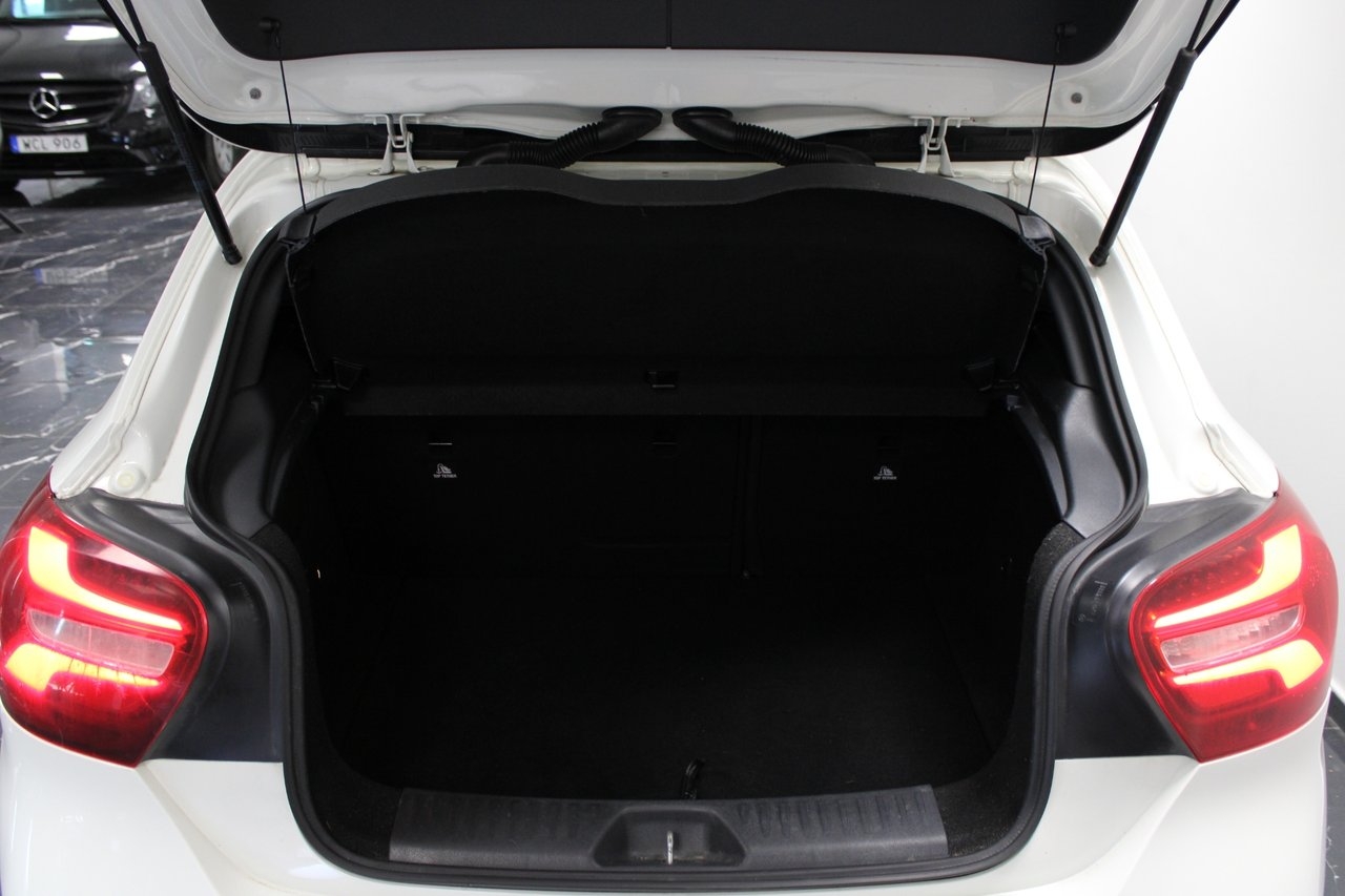 Mercedes-Benz A 180 7G-DCT 122hk Automat 2016, bild 5/11
