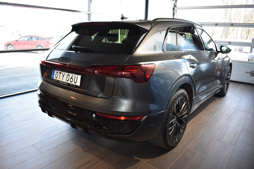 Audi Q8 e-tron e-tron 55 quattro 300 kW 2024, bild 3/7