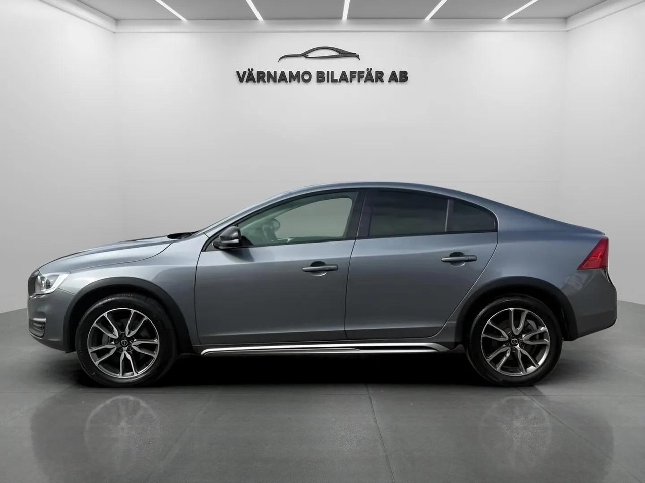 Volvo S60 Cross Country 2016, bild 2/21