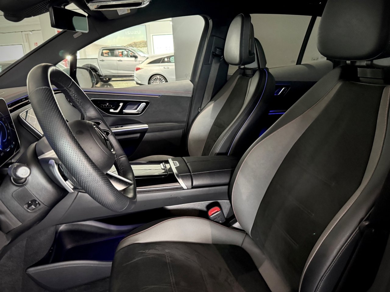 Mercedes-Benz EQE SUV 2025, bild 5/25
