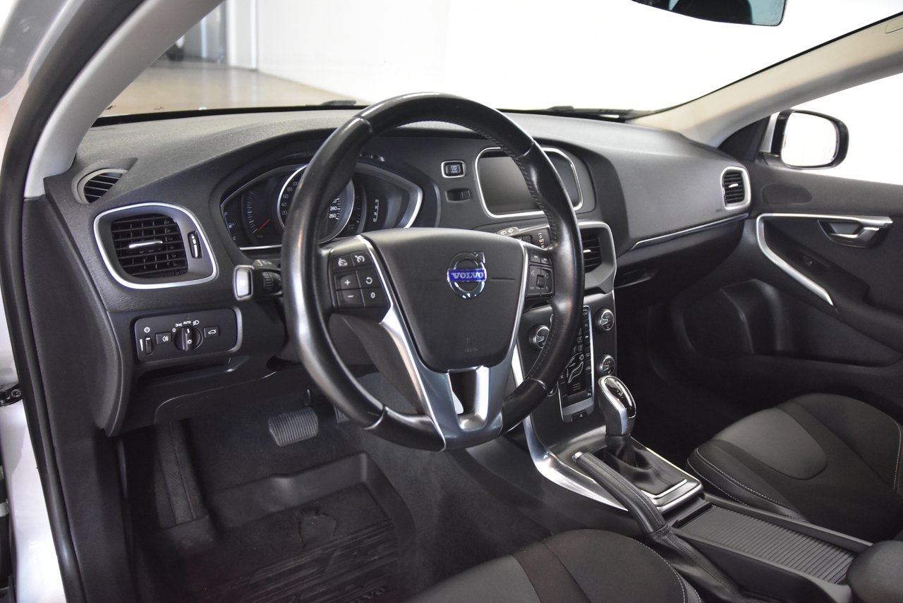 Volvo V40 D3 Geartronic Momentum 2014, bild 7/10
