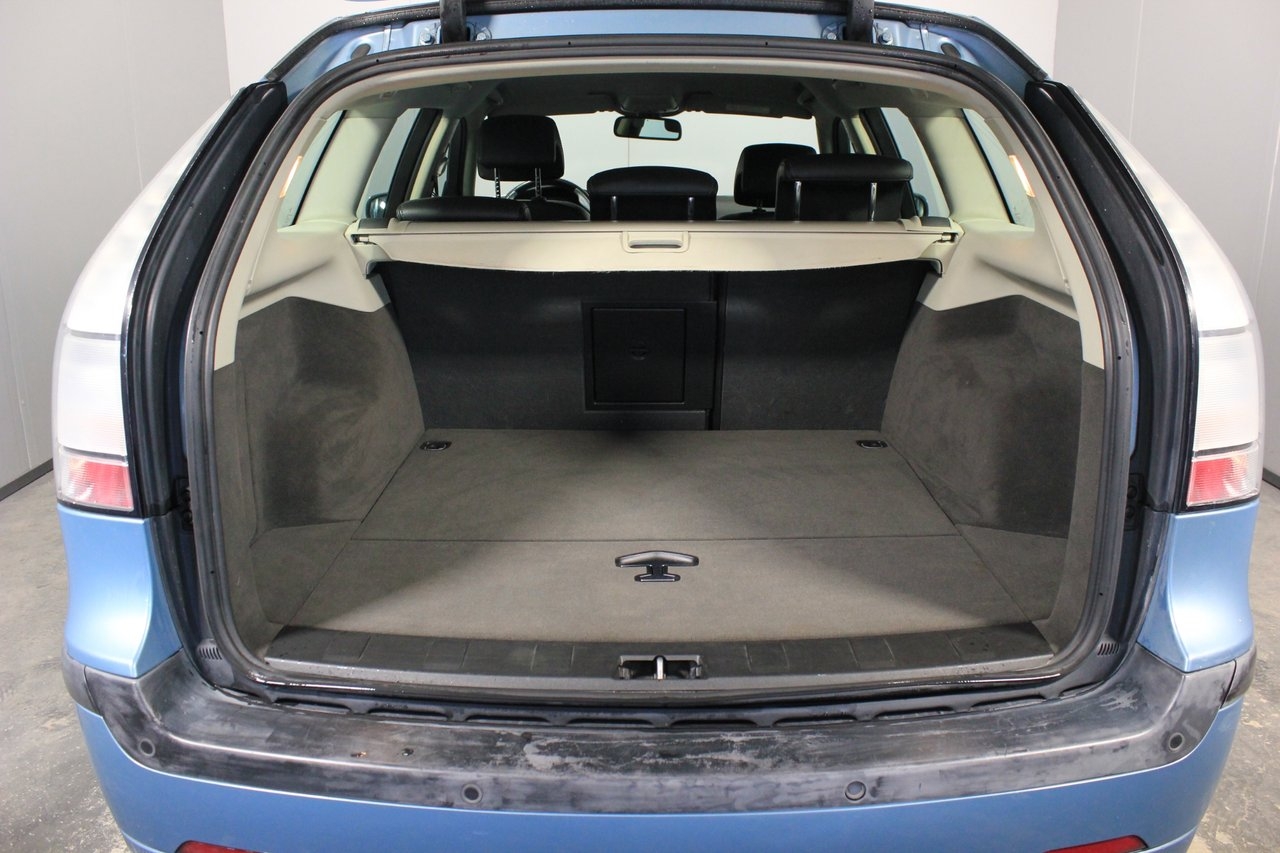 Saab 9-3 2007, kuva 7/10