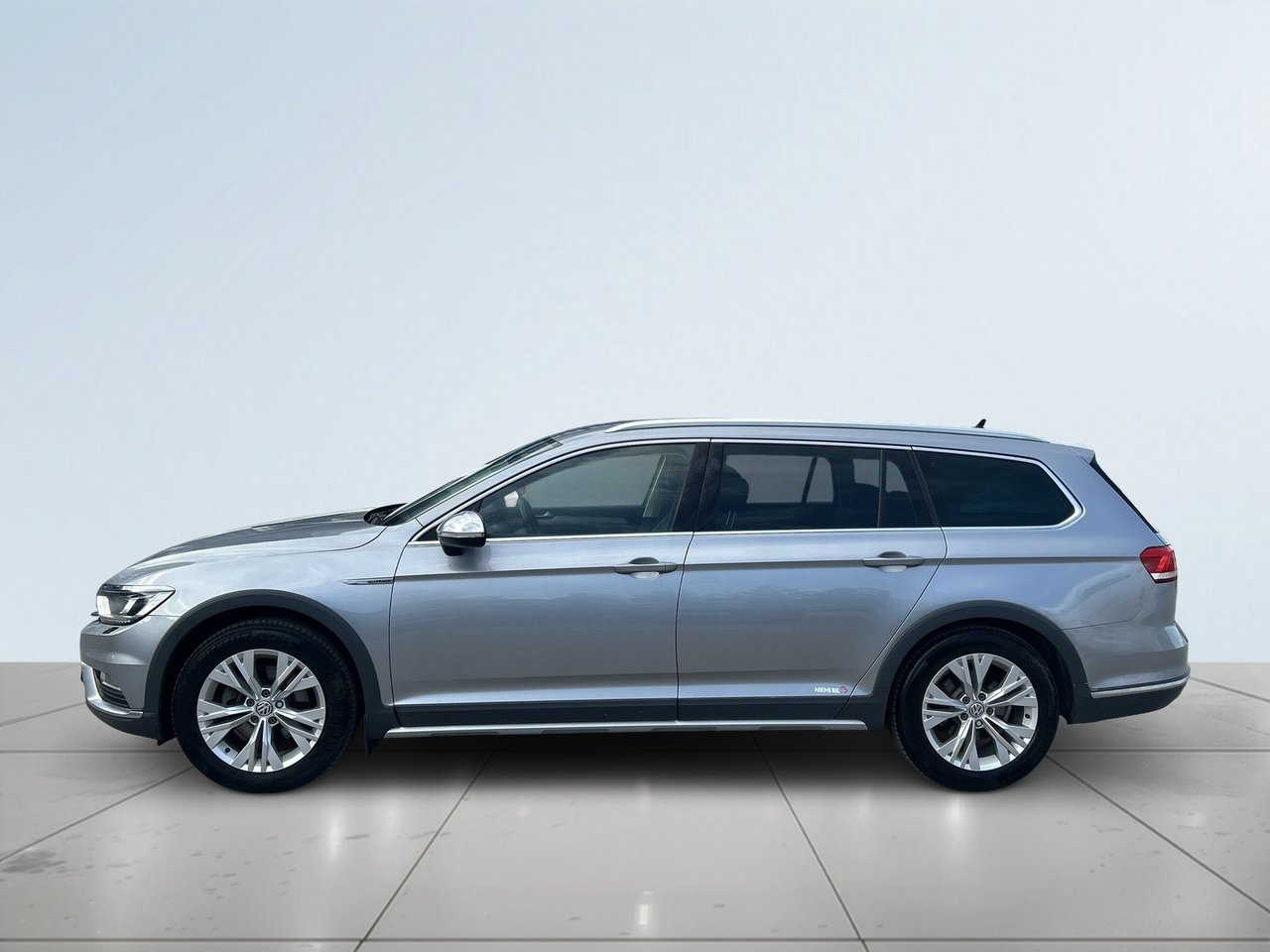 Volkswagen Passat 2018, bild 4/10