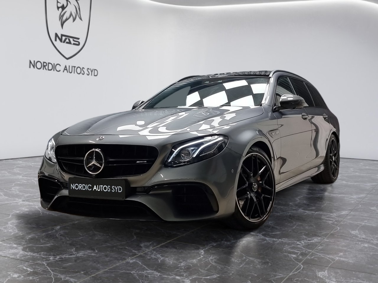 Mercedes-Benz E