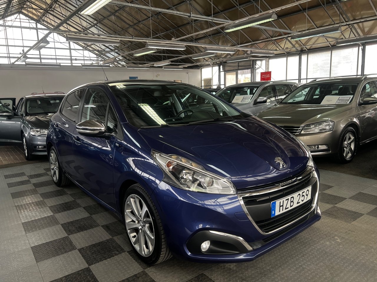 Peugeot 208