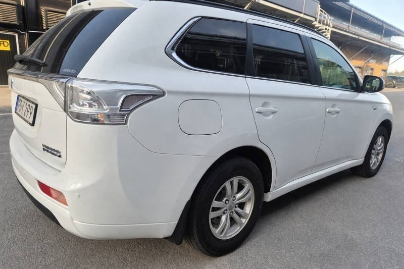Mitsubishi Outlander SÅLD 2014, bild 3/7