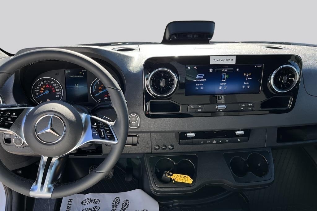Mercedes-Benz eSprinter 2025, photo 7/10