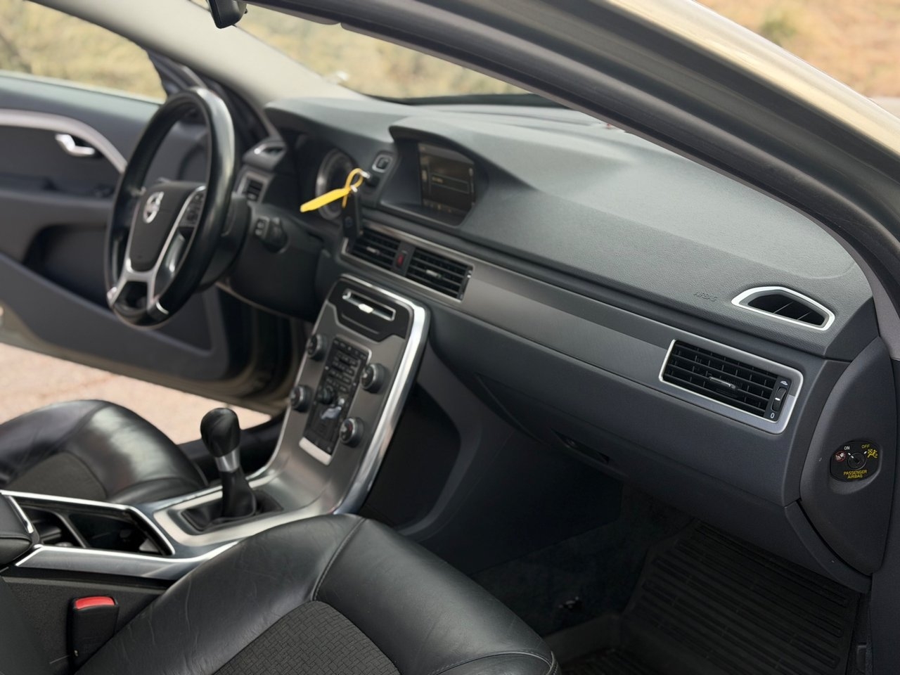 Volvo V70 D2 Momentum Euro 5 2013, kuva 7/9