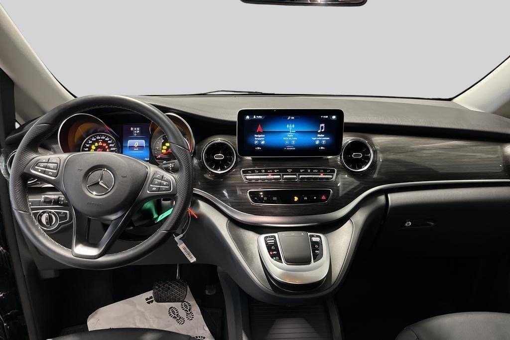 Mercedes-Benz V 2024, bild 7/10