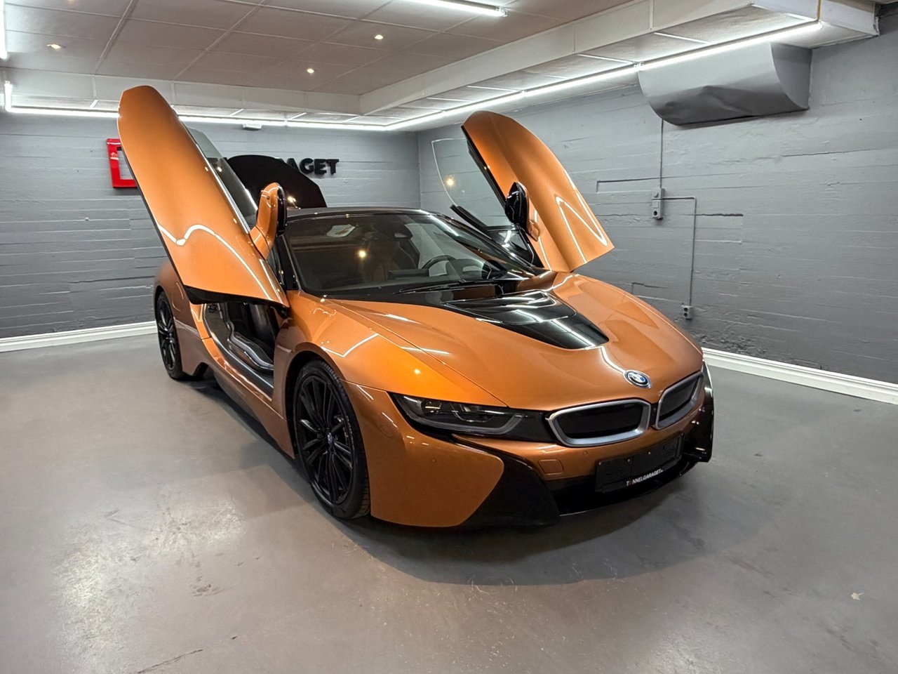 BMW i8