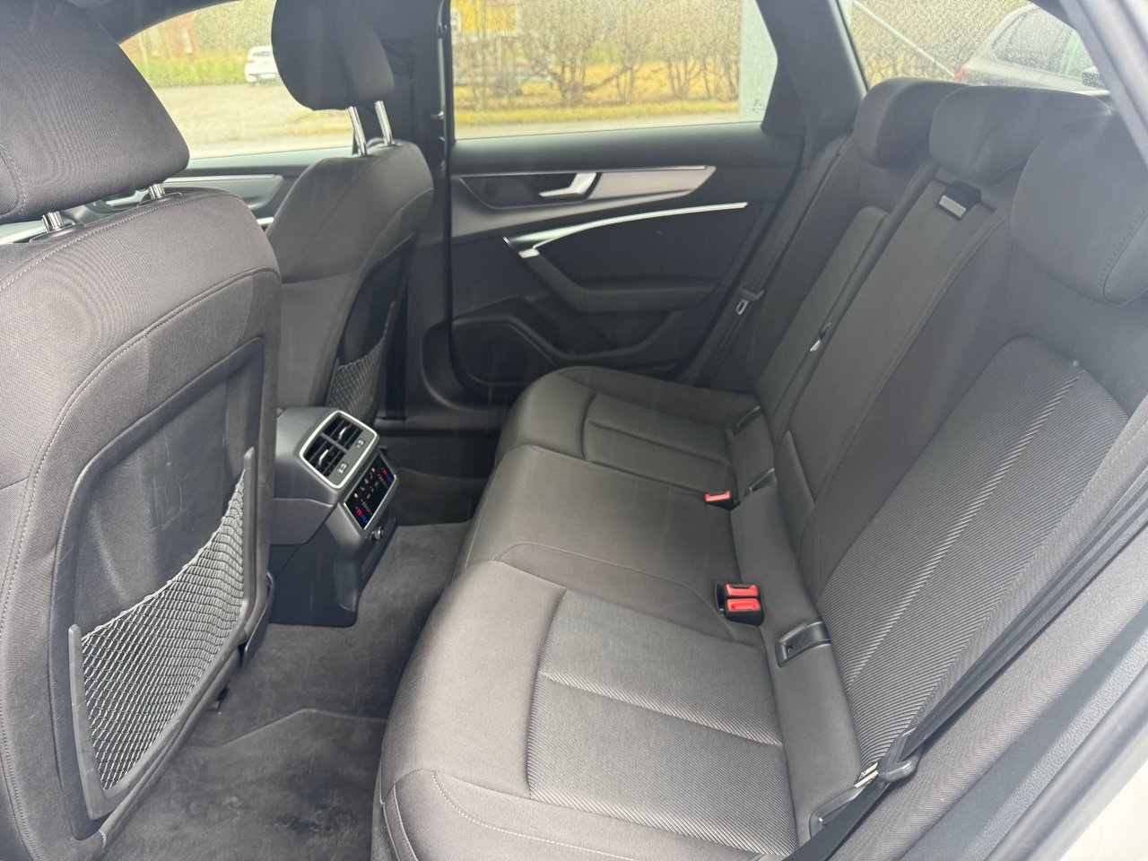 Audi A6 2024, bild 7/27
