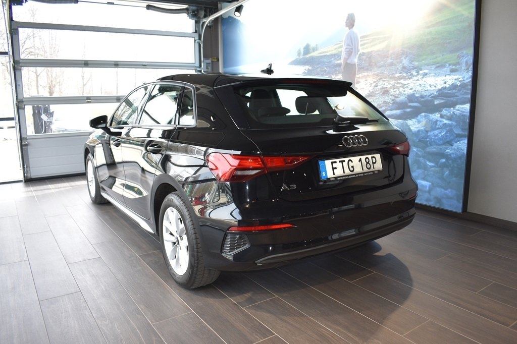 Audi A3 Sportback 35 TFSI 150 HK PROLINE 2023, bild 2/6