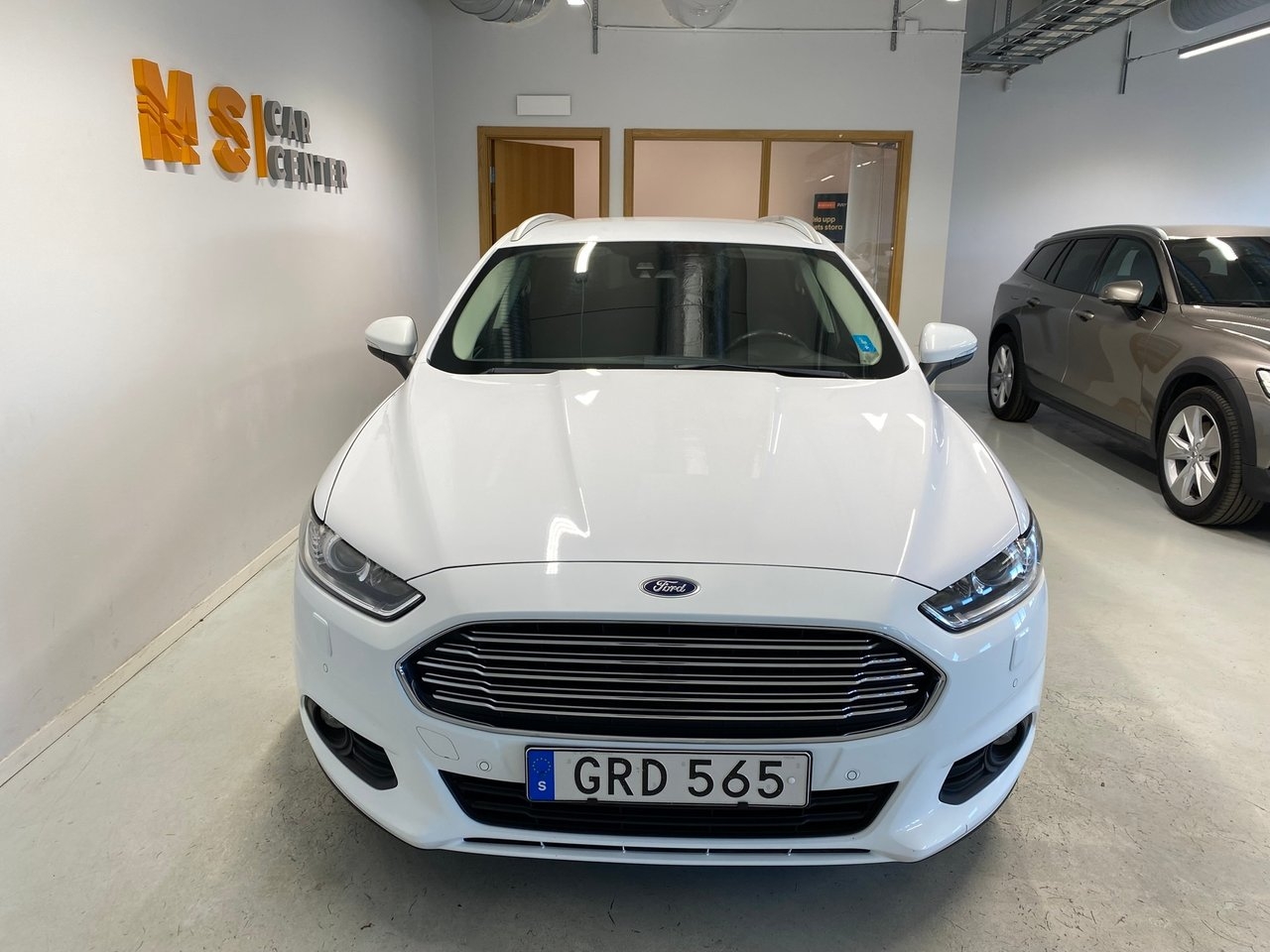 Ford Mondeo 2015, bild 2/14