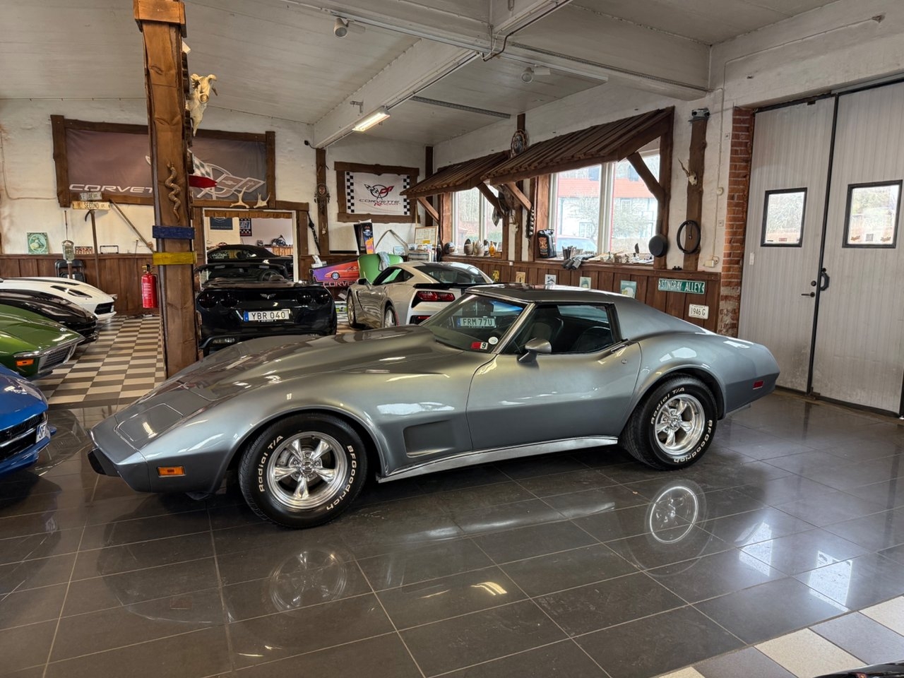 Chevrolet Corvette 1976, bild 2/10