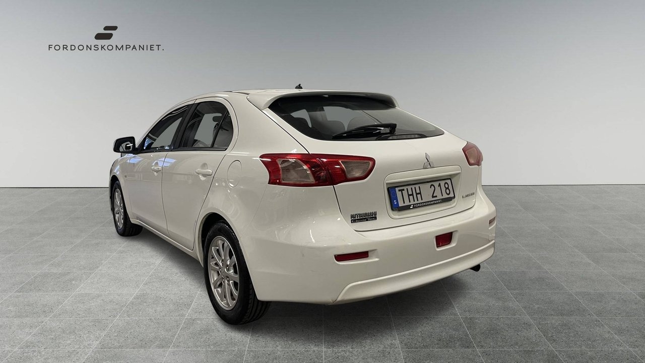 Mitsubishi Lancer 2014, bild 6/10