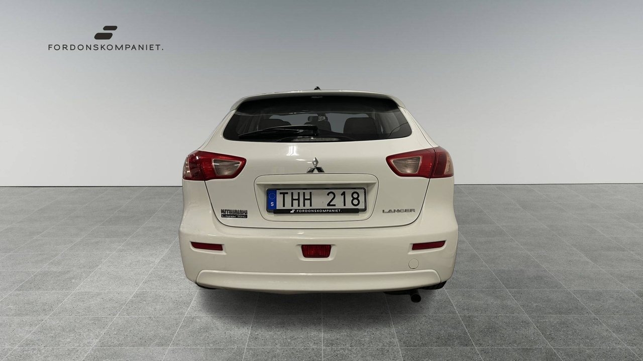 Mitsubishi Lancer 2014, bild 5/10