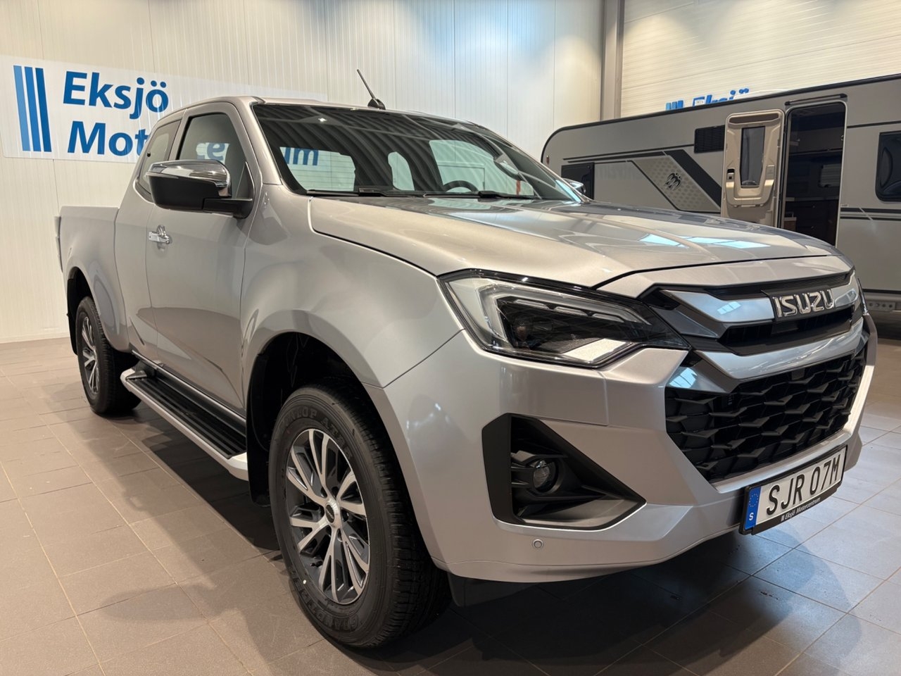Isuzu D-max