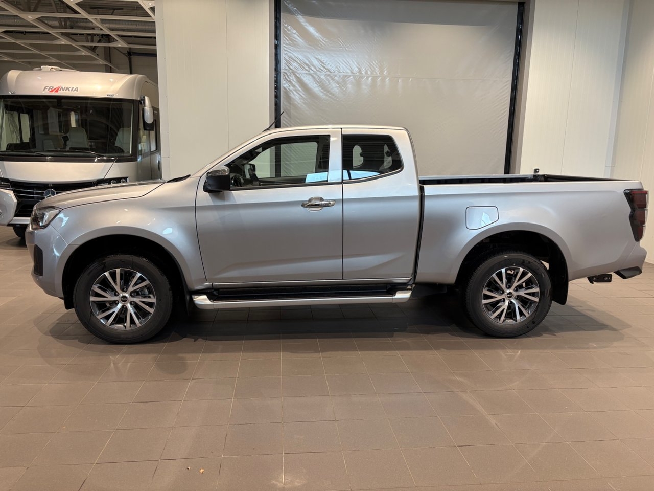 Isuzu D-max XRL 1.9 CNG 4WD 2025, bild 4/10