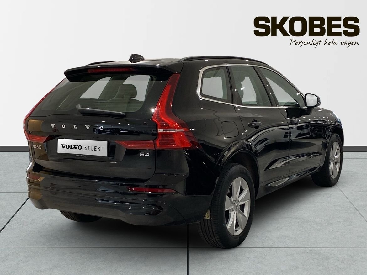 Volvo XC60 B4 Diesel Core 2023, bild 7/17